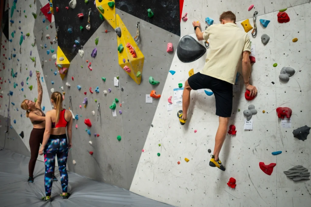 Climbing walls embrace sustainability: green facilities are here to stay, and brands know it.