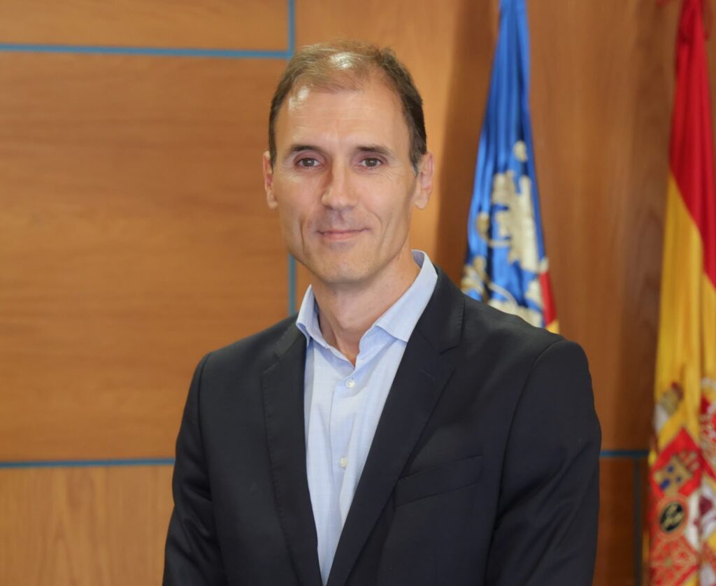 Luis Cervera